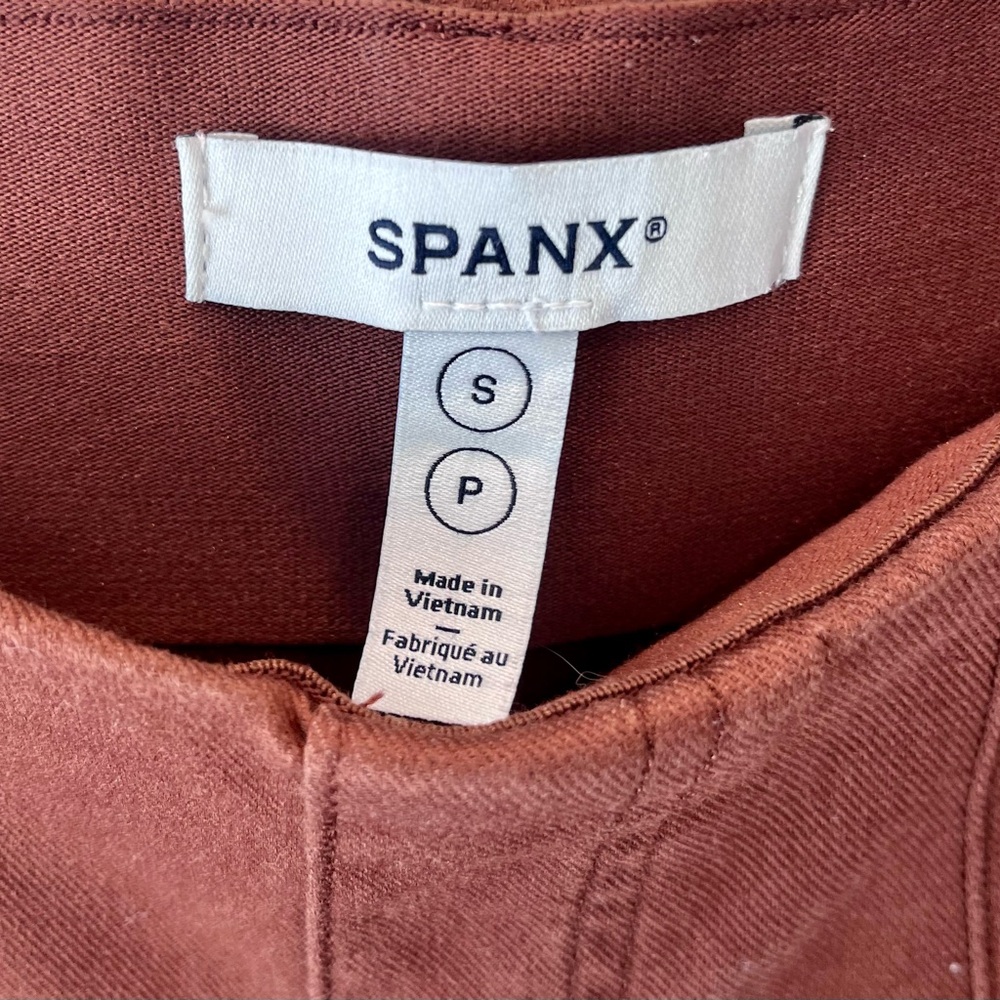 SPANX Women’s Stretch Twill Cropped Wide-leg Pull-On Pants - Picture 4 of 4